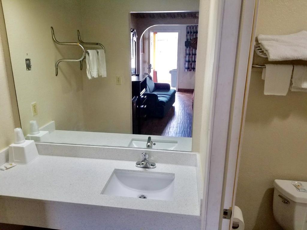 Raintree Inn And Suites San Antonio Extérieur photo